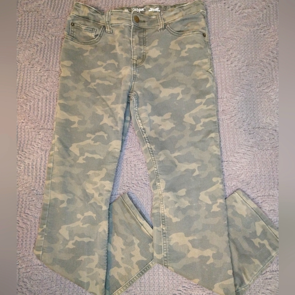 Cat & Jack Girl's Slim Super Stretch Camo Straight Leg Pants